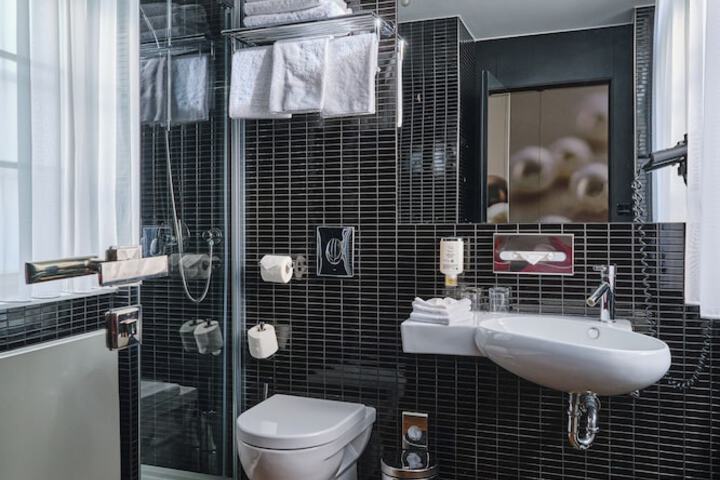 Bathroom Interior Photo