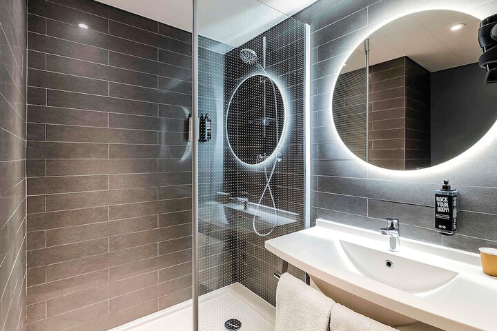Bath Photo