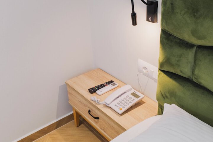 Room 34 of 65