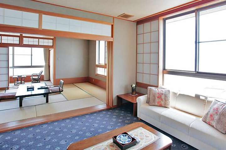 Room 17 of 75