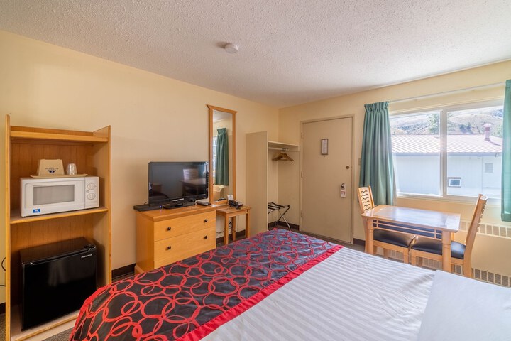 Room 12 of 41