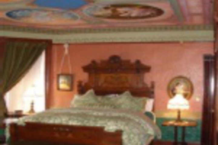 Room 73 of 192