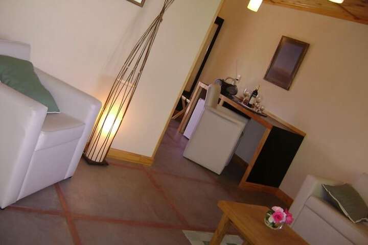 Room 9 of 26