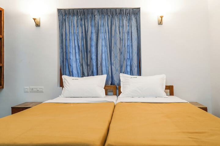 Room 7 of 20