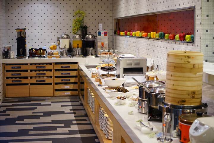Breakfast/Coffee Service 45 of 60