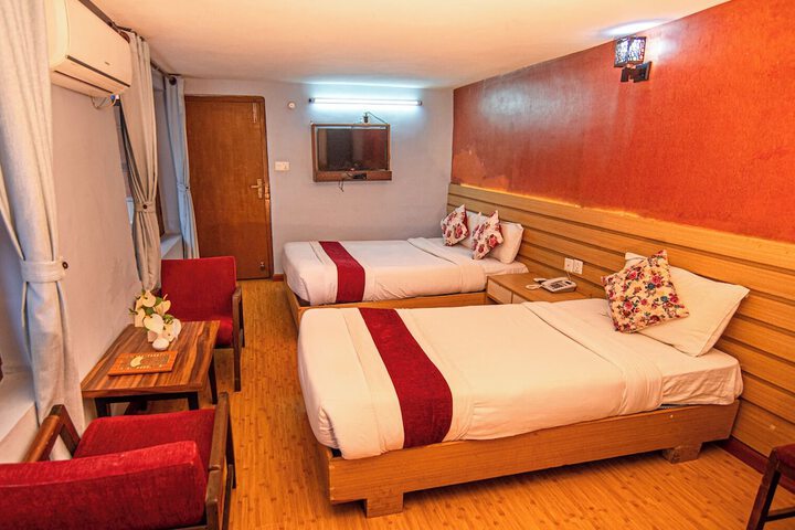 Room 8 of 23