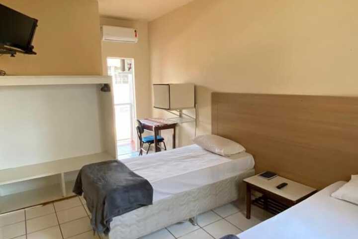 Room 5 of 20