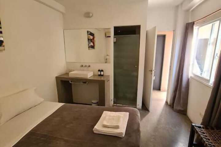 Room 26 of 78