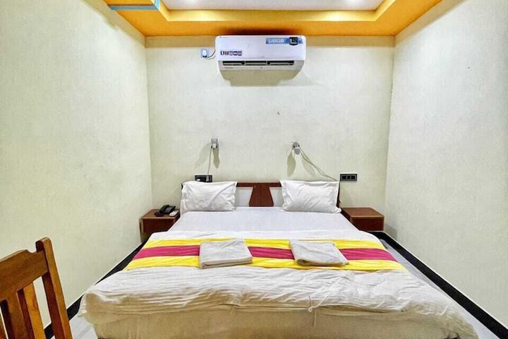 Room 8 of 42