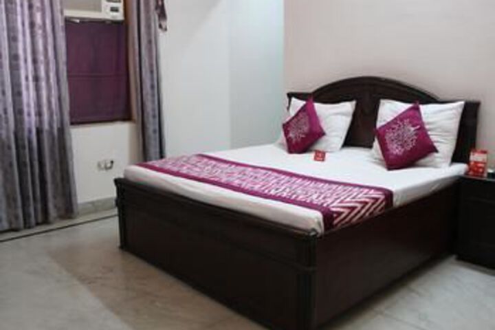 OYO Rooms Huda Market Sector 31