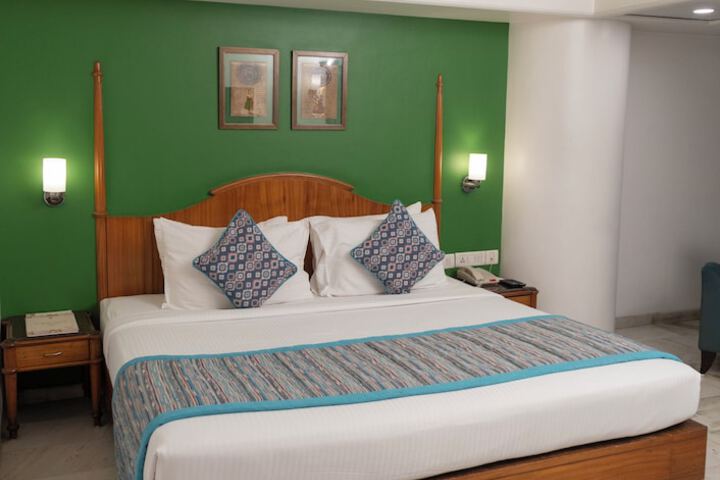 Room 10 of 69