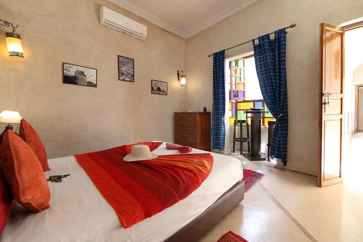Room 22 of 120