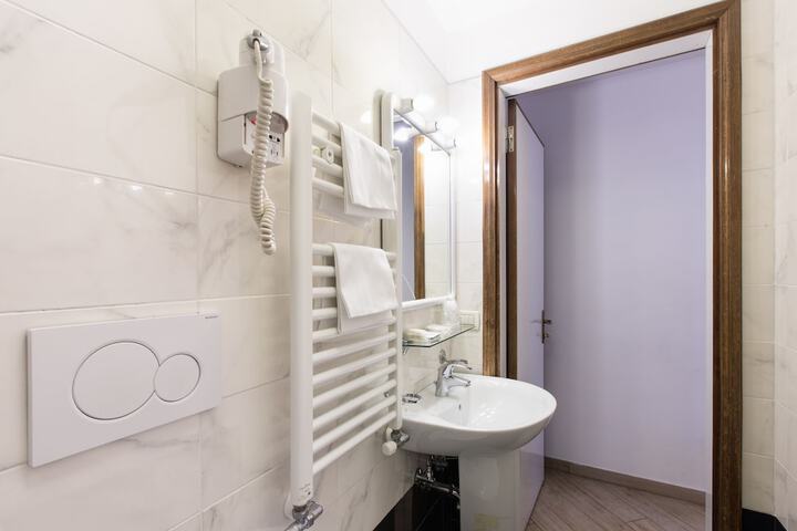 Clean Restrooms