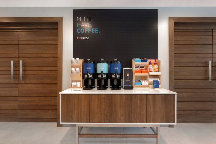 Breakfast/Coffee Service 27 of 51