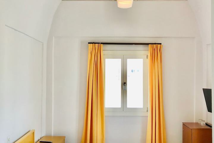Room 7 of 50