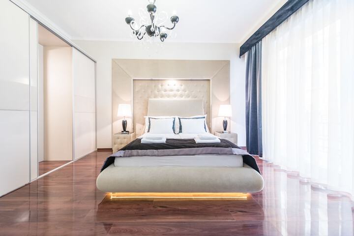 Room 53 of 55