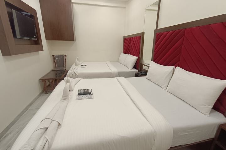 Room 17 of 39