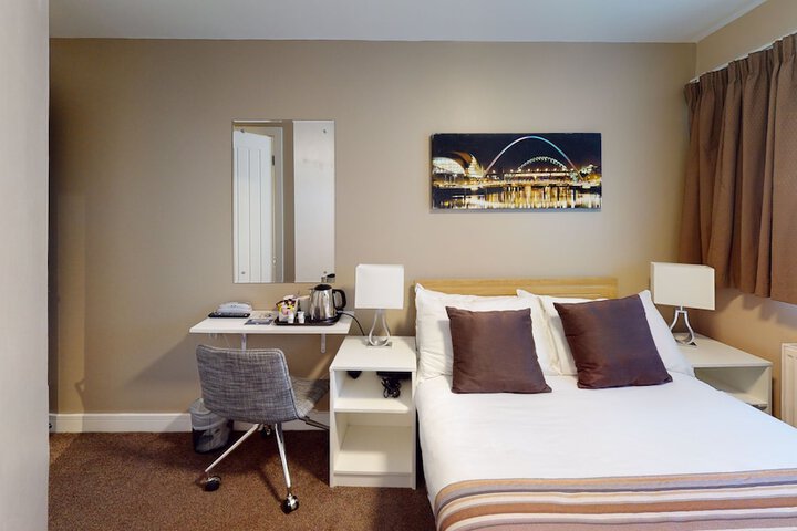 Room 11 of 52