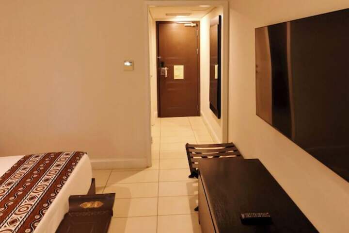 Room 44 of 261