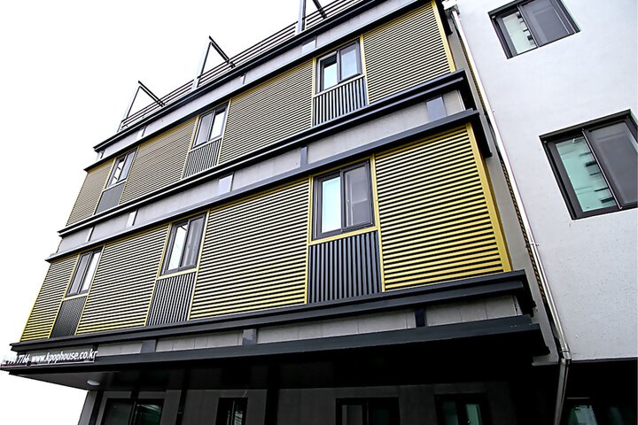 Hotel 43 of 44