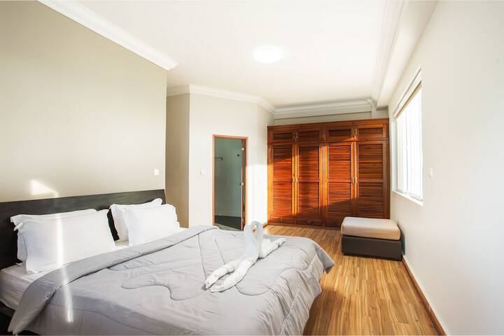 Room 7 of 40