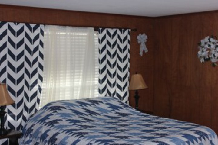 Room 93 of 140