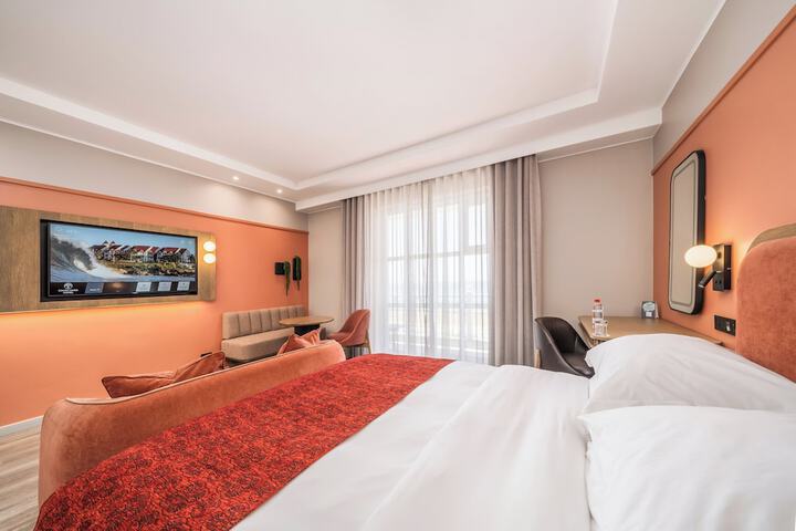 Room 6 of 40