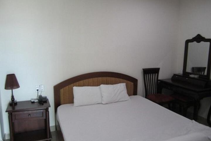 Room 3 of 6