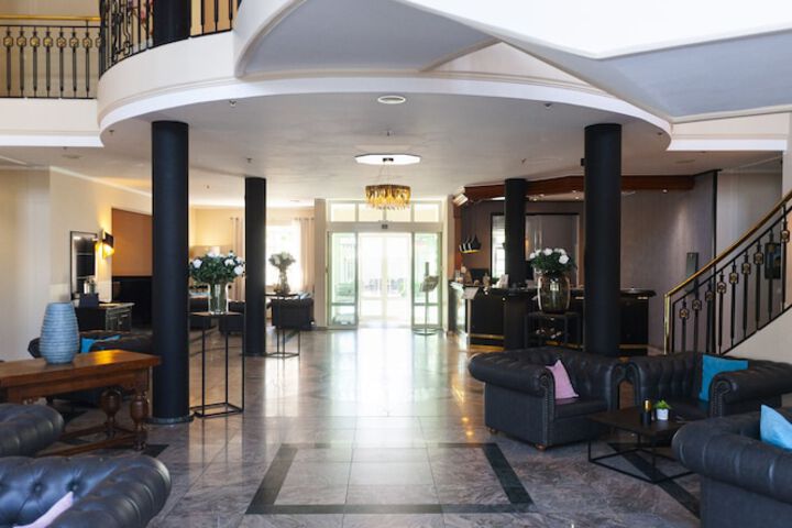Lobby Entry