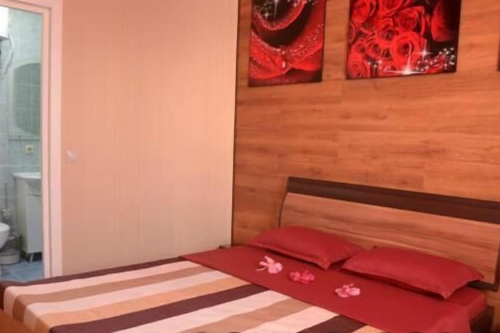 Room 9 of 57