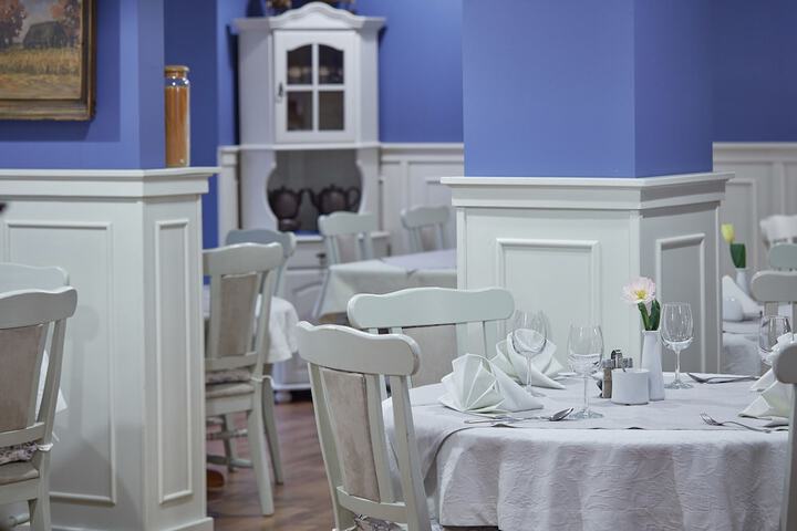 Dining 72 of 86