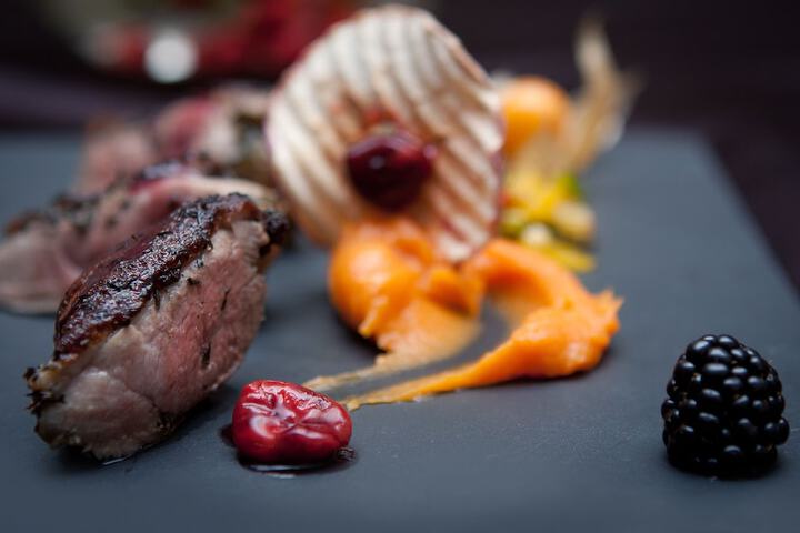 Dining 36 of 63