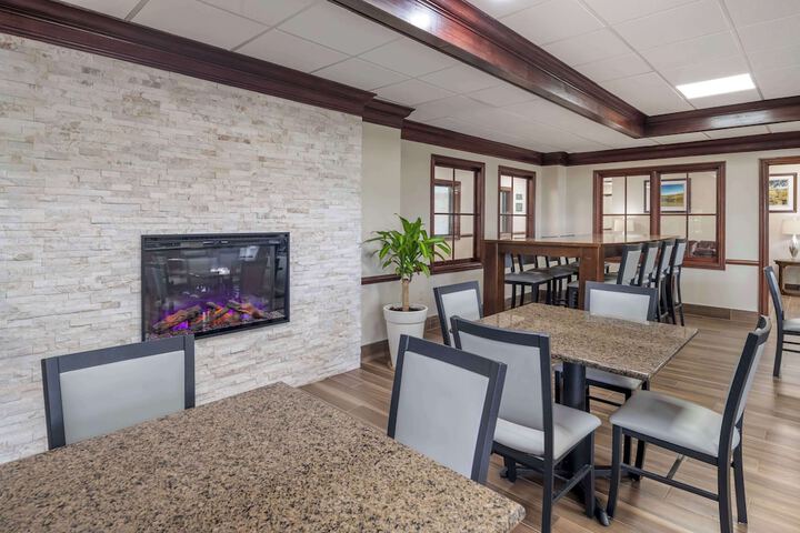 Breakfast area