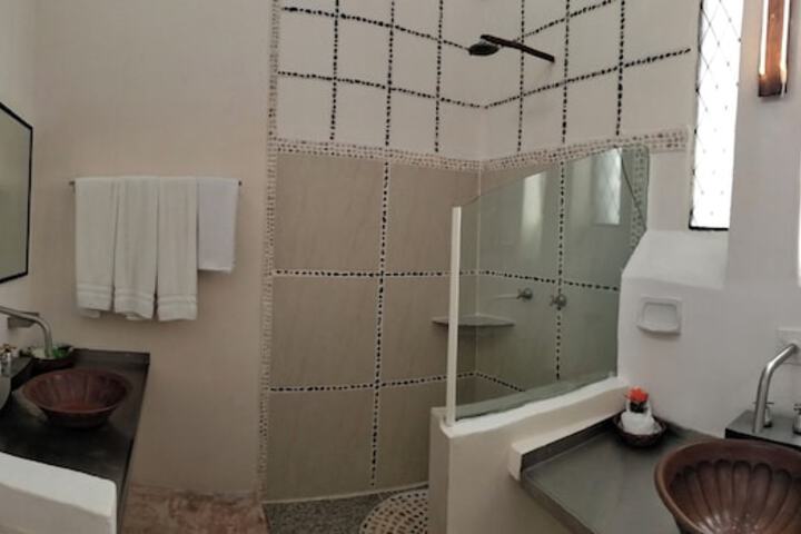 Room 69 of 102