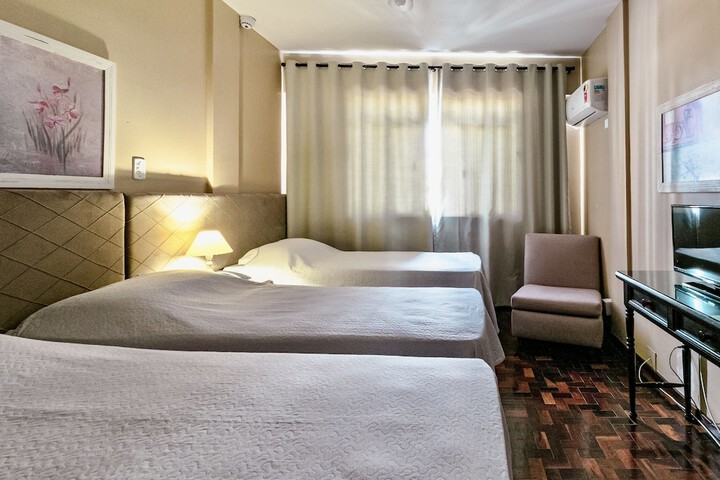 Room 19 of 63