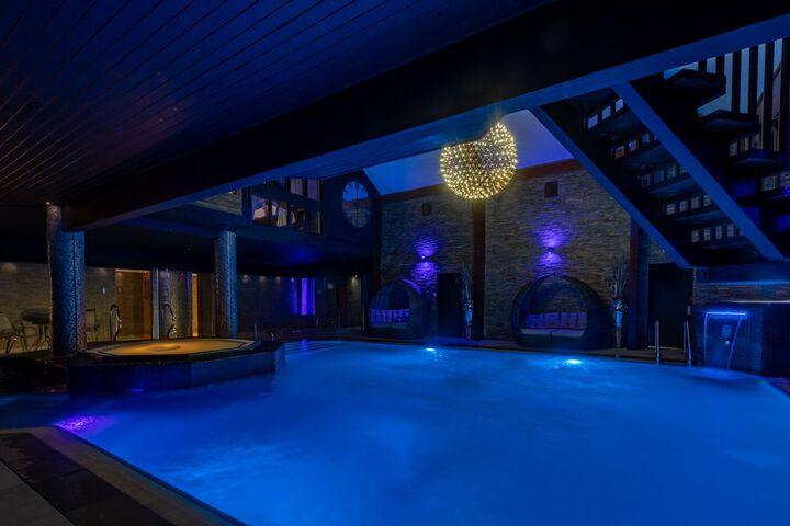 Pool 119 of 132