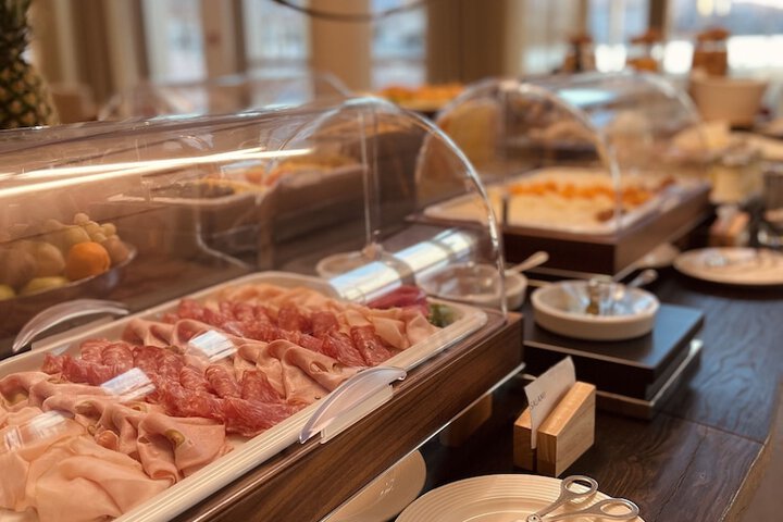 Breakfast/Coffee Service 87 of 103
