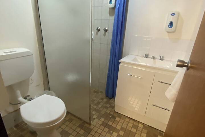 Room 15 of 21