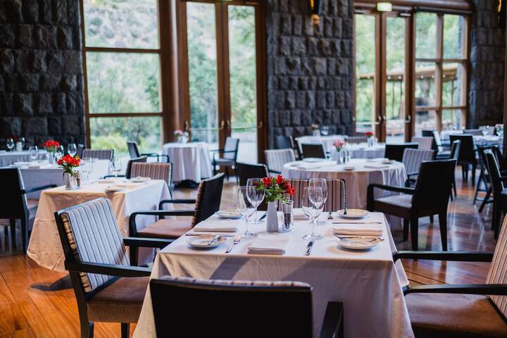 Dining 97 of 147