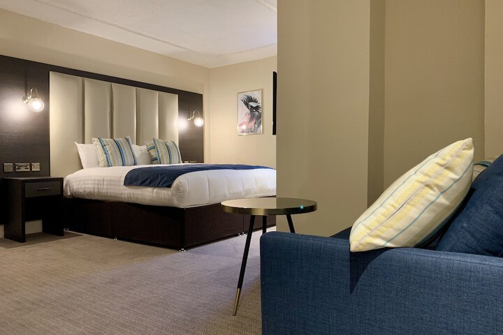 Room 22 of 105