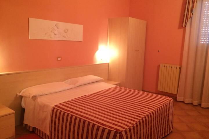 Room 19 of 33
