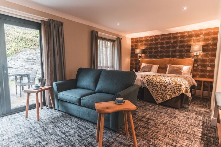 Room 25 of 60