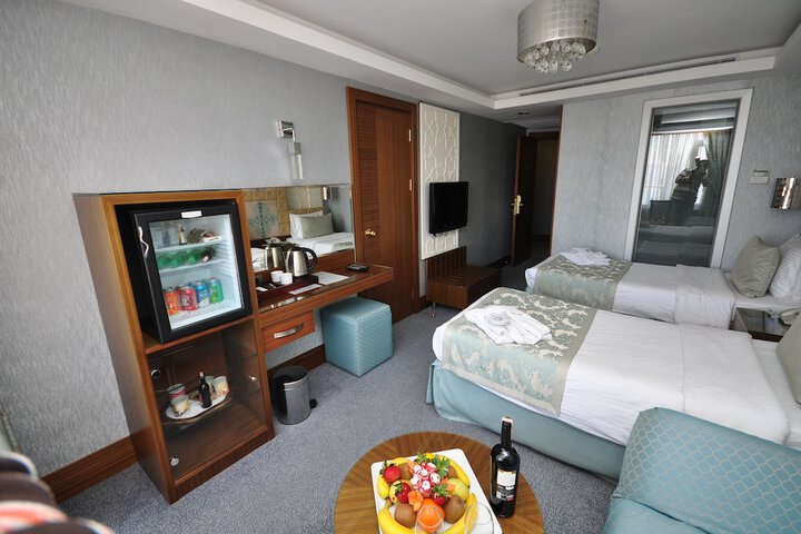 Room 15 of 110