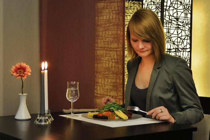 Dining 56 of 70
