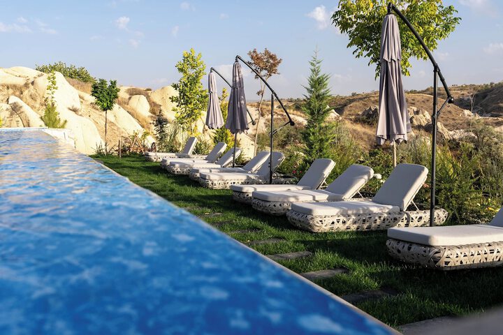 Pool 72 of 93
