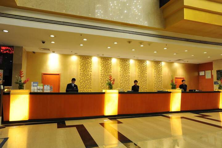 Guest Lobby
