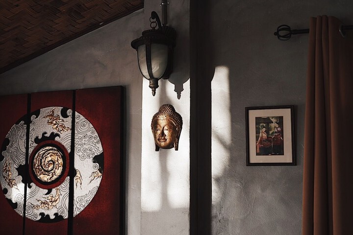 Room 51 of 103