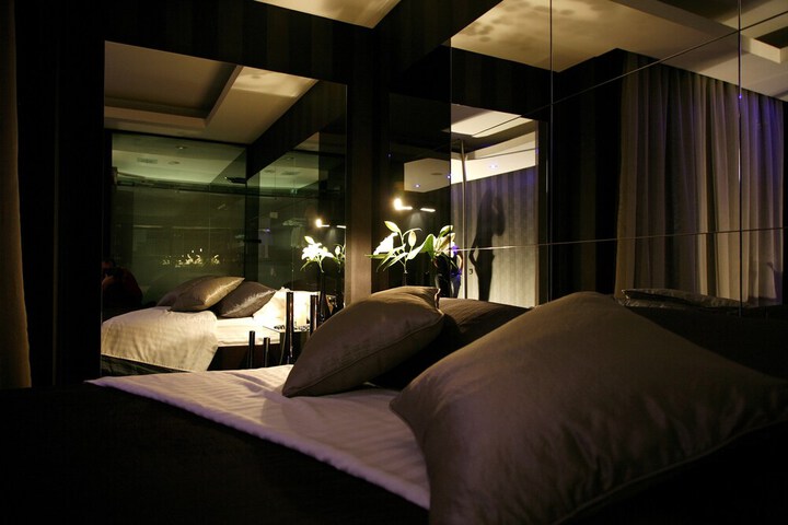 Room 30 of 74