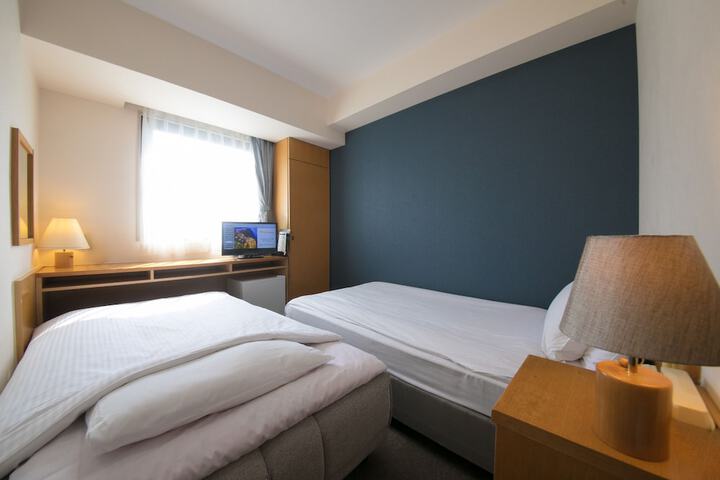 Room 7 of 44