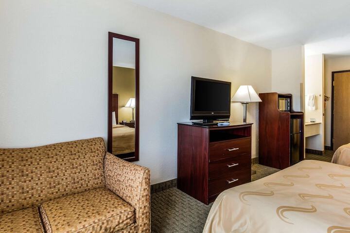 2 Double Beds (5 of 10)